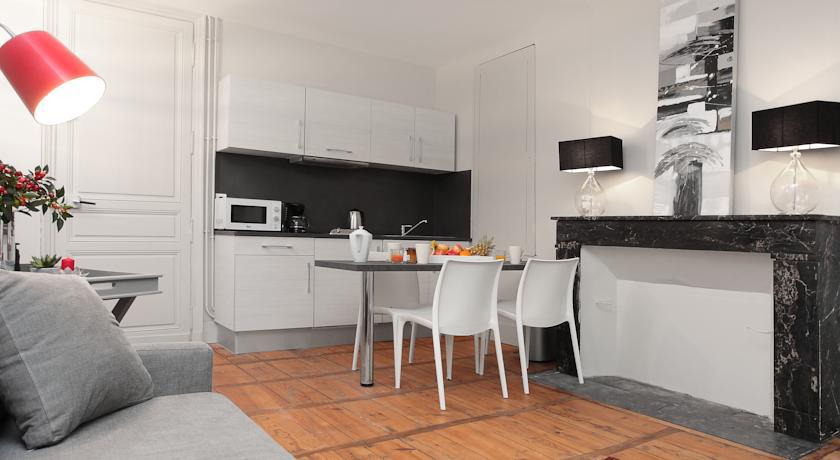 Suites De La Tour Perigueux Centre 部屋 写真